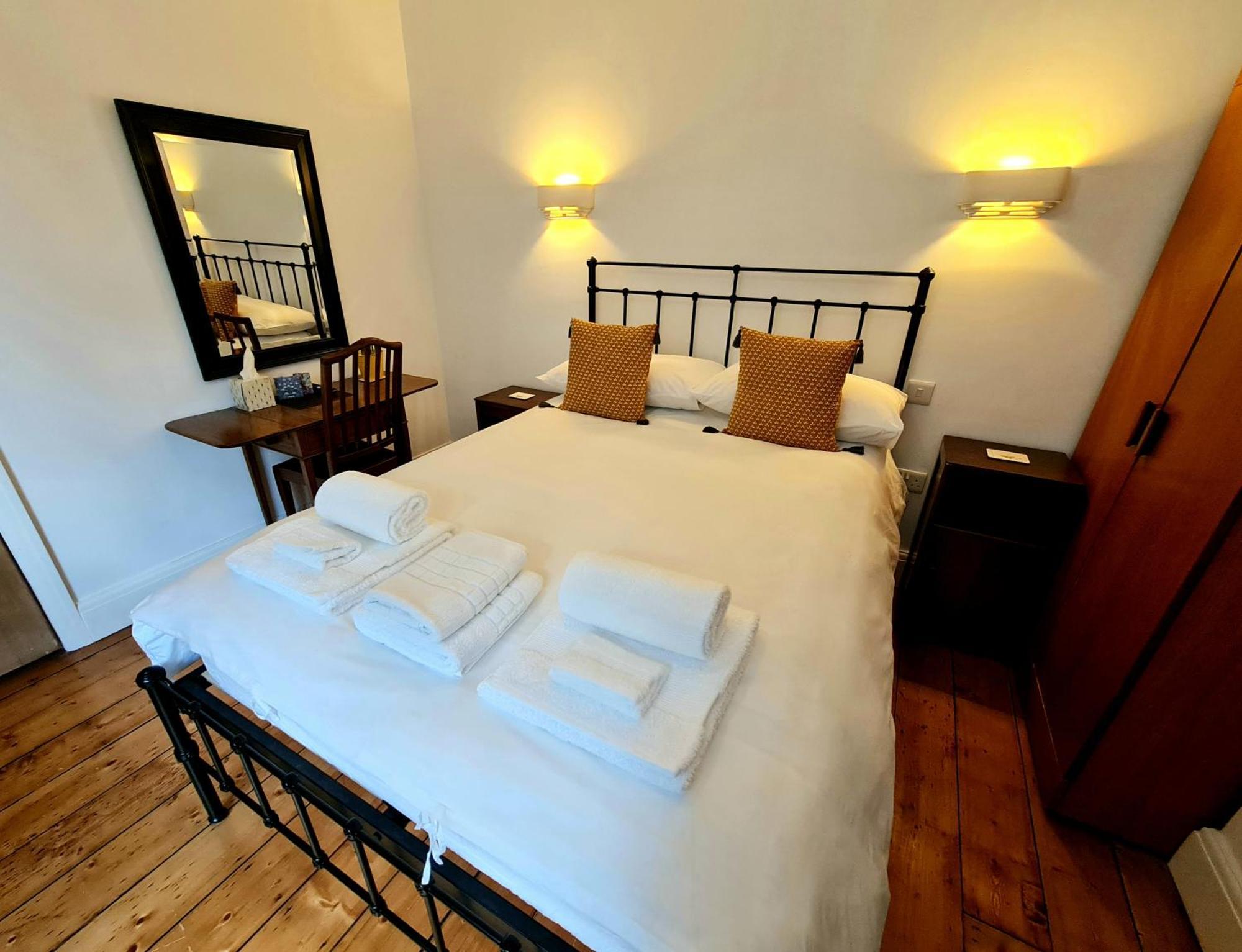 Newberry Wood Guesthouse Ильфракомб Экстерьер фото